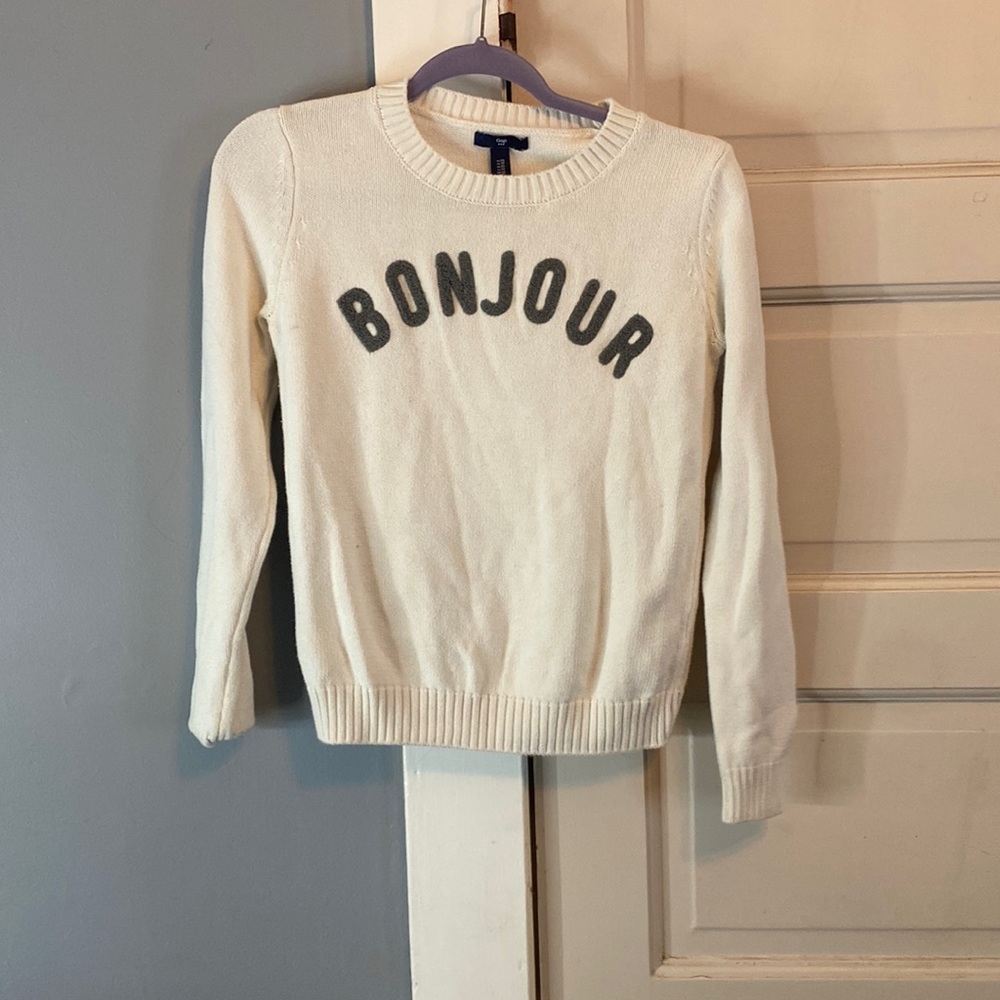 Gap sweater